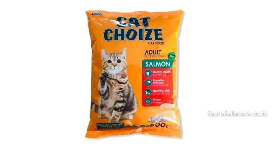 Kandungan makanan kucing cat choize seperti vitamin dan mineral sangat dibutuhkan oleh kucing untuk tumbuh kembangnya.